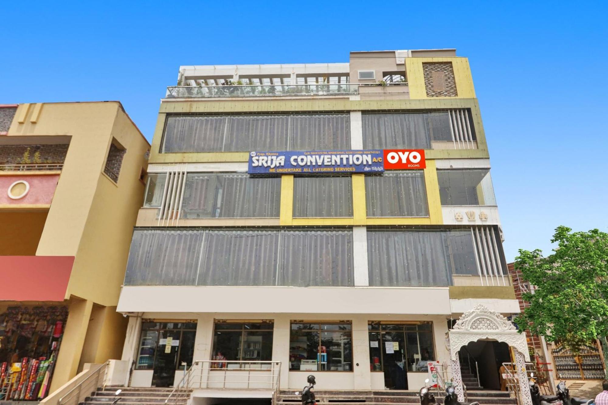 Super Hotel O Dk Reddy Square Хайдарабад Экстерьер фото